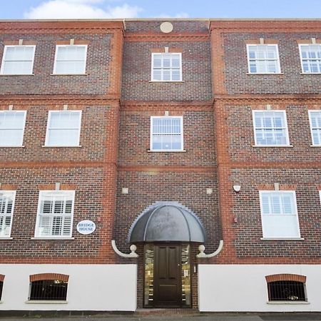 Flat 3 Bridge House Apartman Staines-upon-Thames Kültér fotó