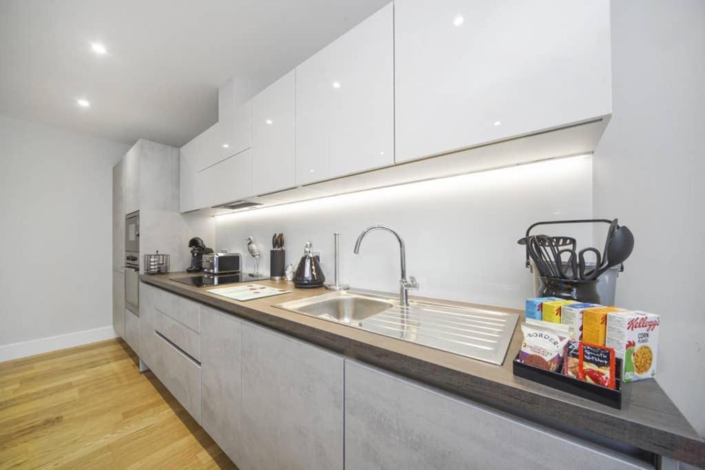 Flat 3 Bridge House Apartman Staines-upon-Thames Kültér fotó