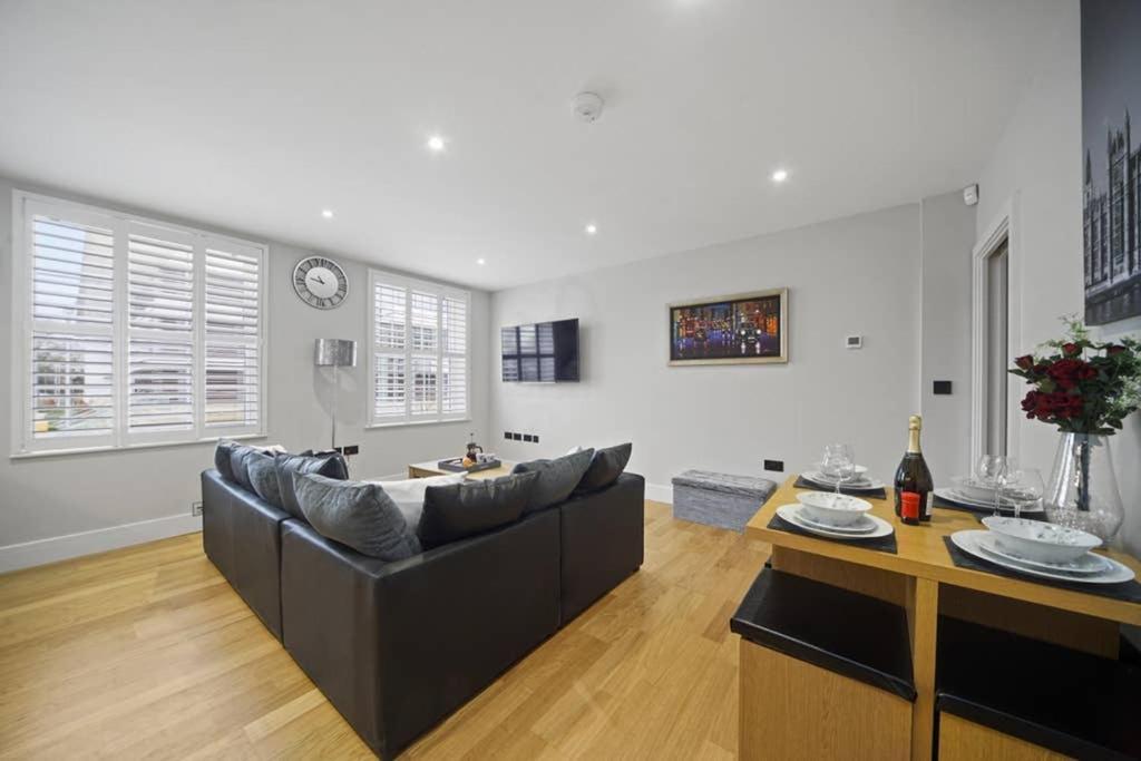 Flat 3 Bridge House Apartman Staines-upon-Thames Kültér fotó
